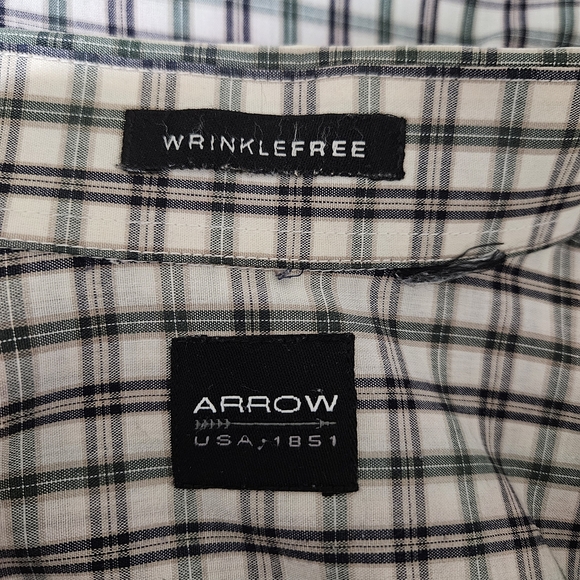 Arrow Wrinkle Free Long Sleeve Button Down Shirt - Picture 8 of 9